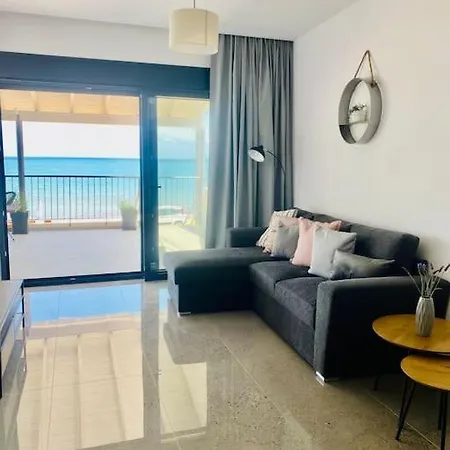Ipsos Seafront Apartment Exterior photo