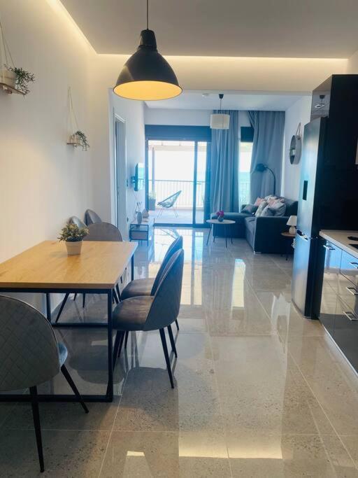 Apartment Seafront *